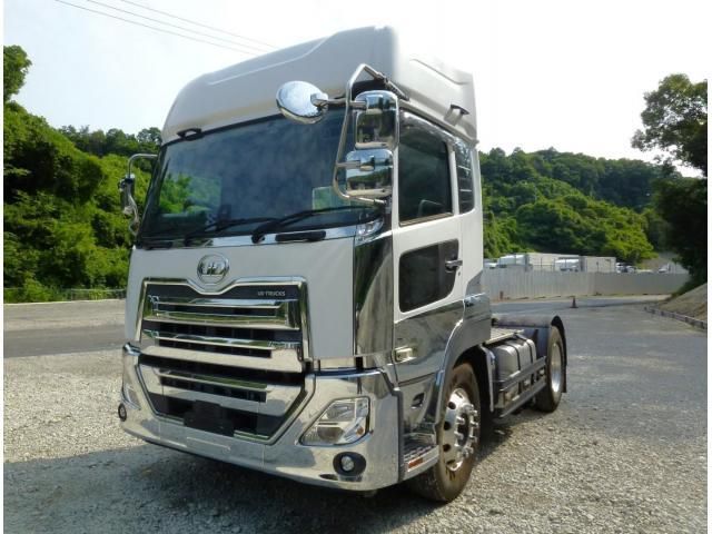 Nissan QUON 2020-12 7606943-0