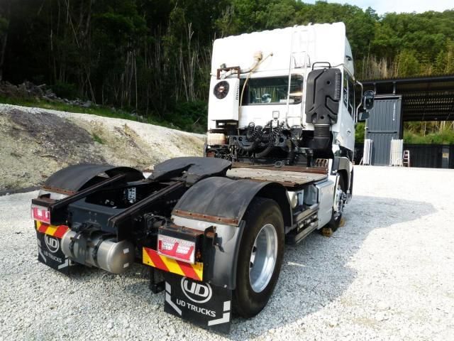 Nissan QUON 2020-12 7606943-3
