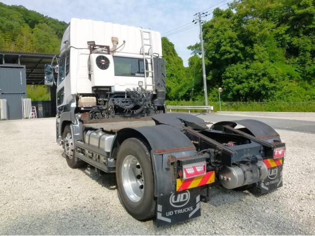 Nissan QUON 2020-12 7606943-5