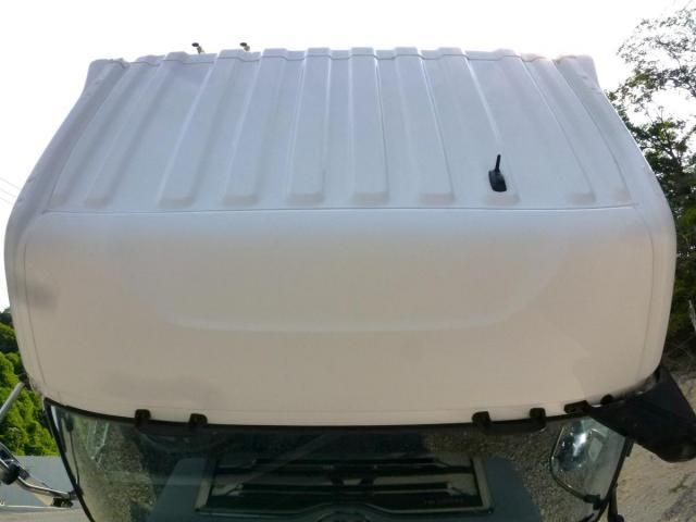 Nissan QUON 2020-12 7606943-6