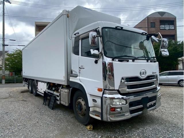 Nissan QUON 2014-12 7606945-1