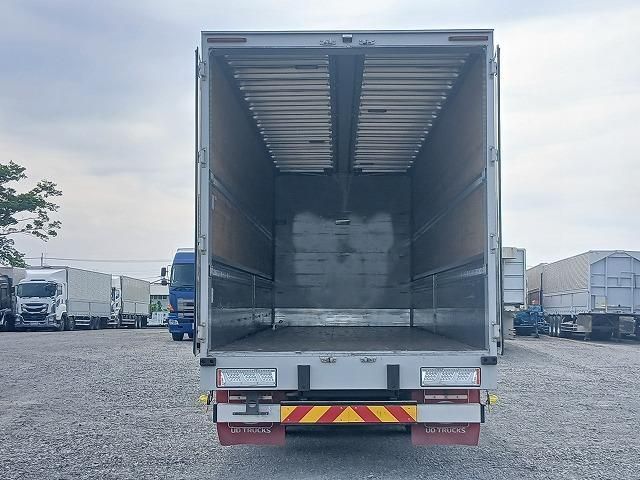 Nissan QUON 2022-06 7710394-10