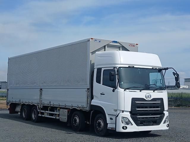 Nissan QUON 2022-06 7710394-2