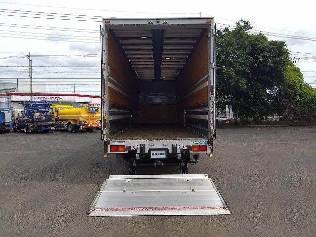 Nissan QUON 2016-04 7710405-6
