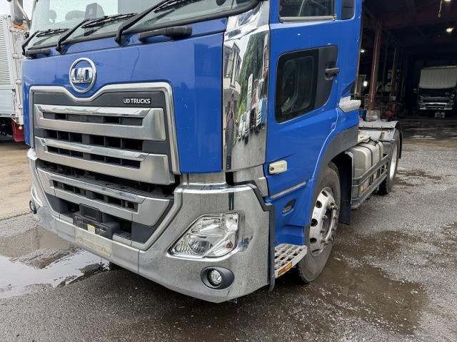Nissan QUON 2019-03 7710407-10