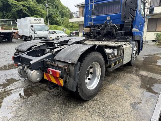 Nissan QUON 2019-03 7710407-14