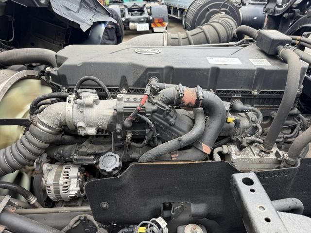 Nissan QUON 2019-03 7710407-19