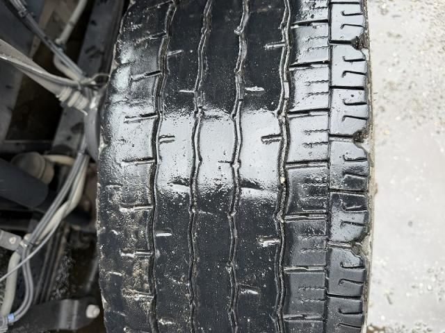 Nissan QUON 2019-03 7710407-24