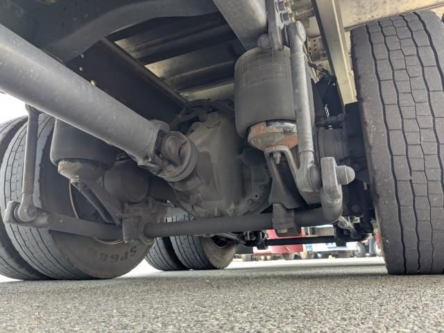 Nissan QUON 2022-12 7710384-20