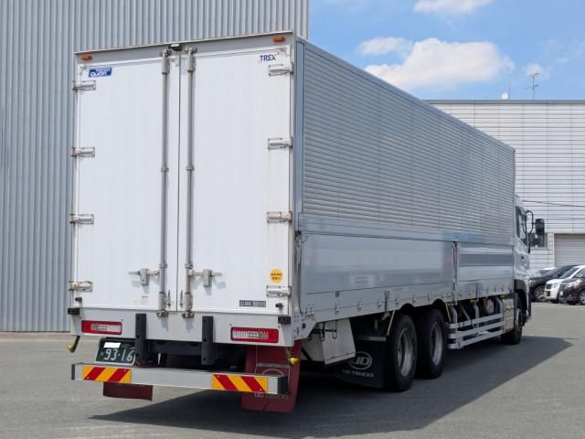 Nissan QUON 2022-12 7710384-3