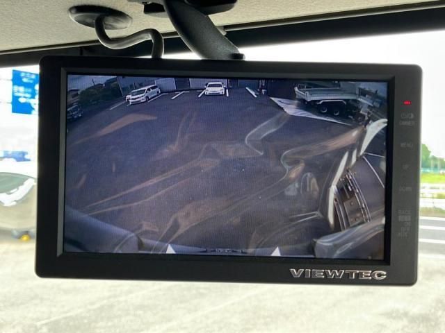 Nissan QUON 2017-07 7710415-21