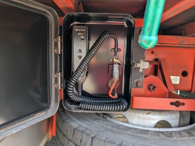 Nissan QUON 2018-12 7710390-9
