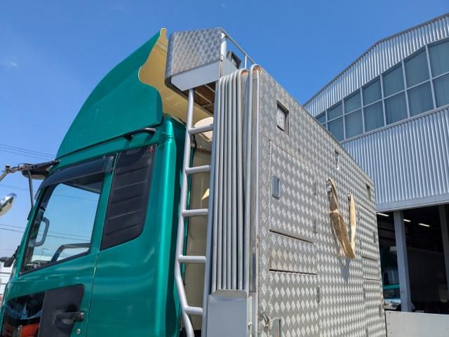 Nissan QUON 2018-12 7710390-20