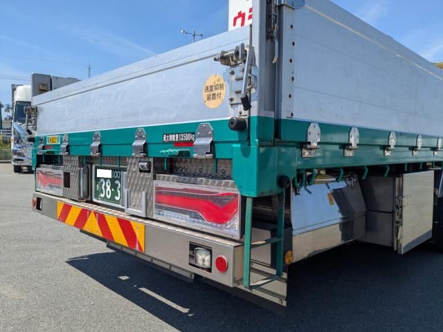 Nissan QUON 2018-12 7710390-5