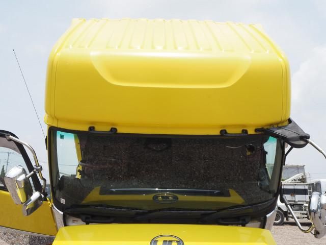 Nissan QUON 2013-01 7710400-9