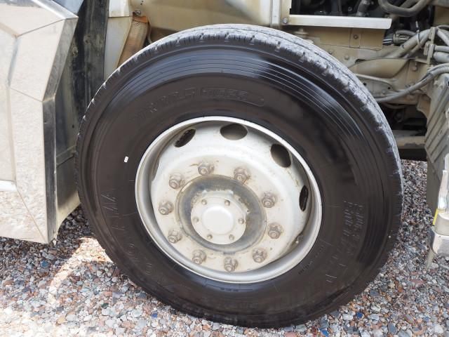 Nissan QUON 2013-01 7710400-10