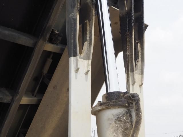Nissan QUON 2013-01 7710400-12