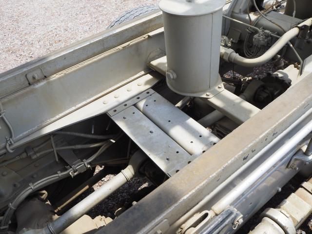 Nissan QUON 2013-01 7710400-23