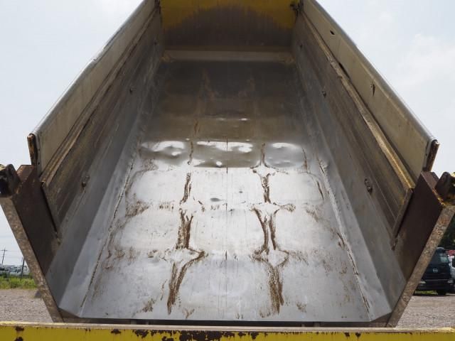 Nissan QUON 2013-01 7710400-27