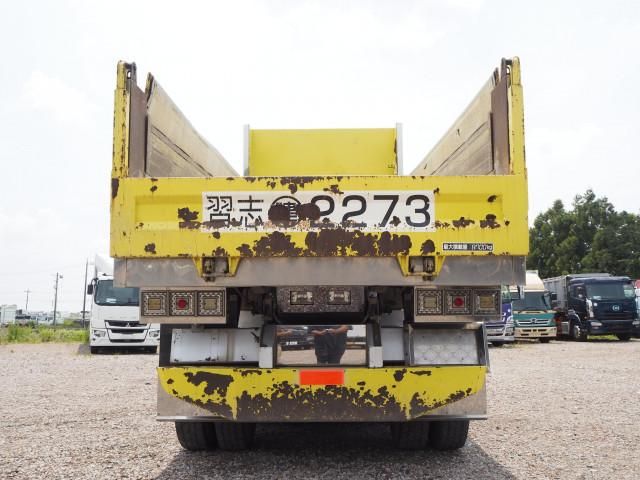 Nissan QUON 2013-01 7710400-3