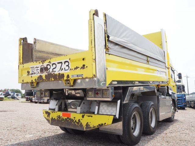 Nissan QUON 2013-01 7710400-4
