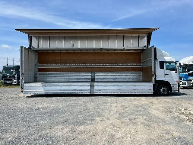 Nissan QUON 2017-04 7710413-10