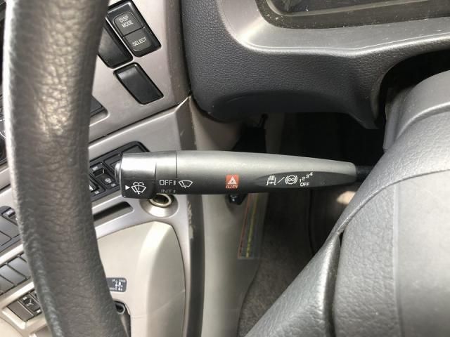Nissan QUON 2014-05 7737883-18