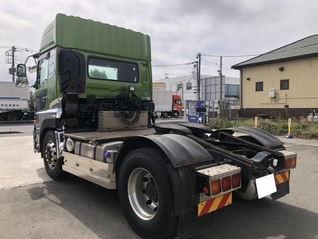 Nissan QUON 2014-05 7737883-2