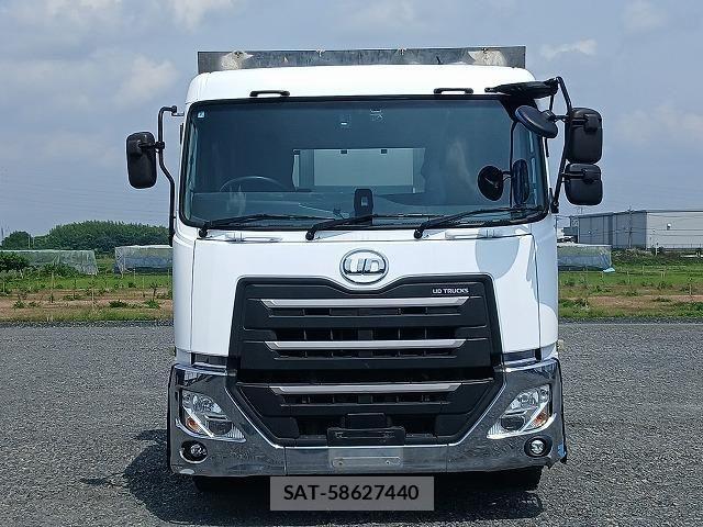 Nissan QUON 2017-12 7788513-1