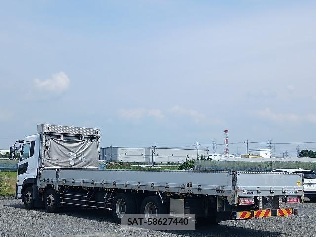 Nissan QUON 2017-12 7788513-6