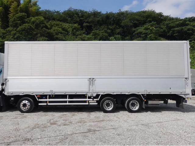 Nissan QUON 2019-03 7864749-10