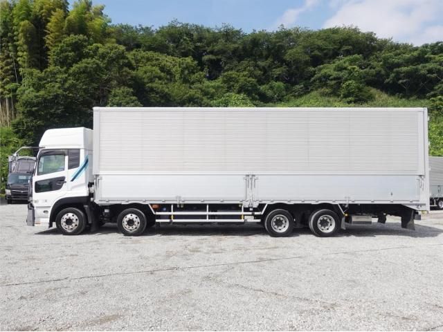 Nissan QUON 2019-03 7864749-11