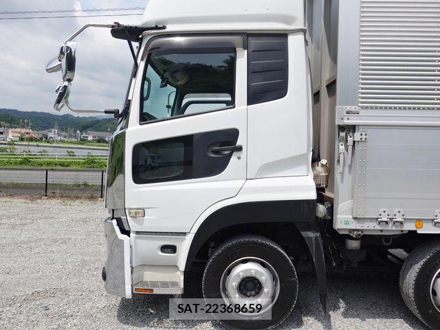 Nissan QUON 2019-09 7879030-14