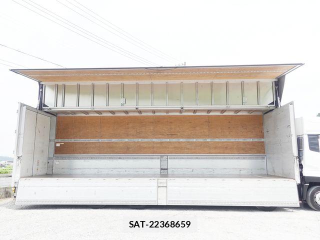 Nissan QUON 2019-09 7879030-15