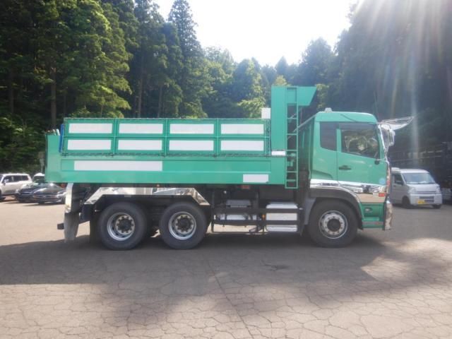 Nissan QUON 2014-04 7864751-7