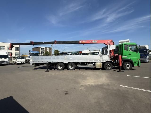 Nissan QUON 2015-03 7864744-5