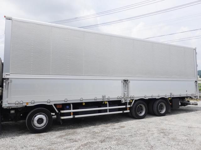 Nissan QUON 2019-09 7864748-13