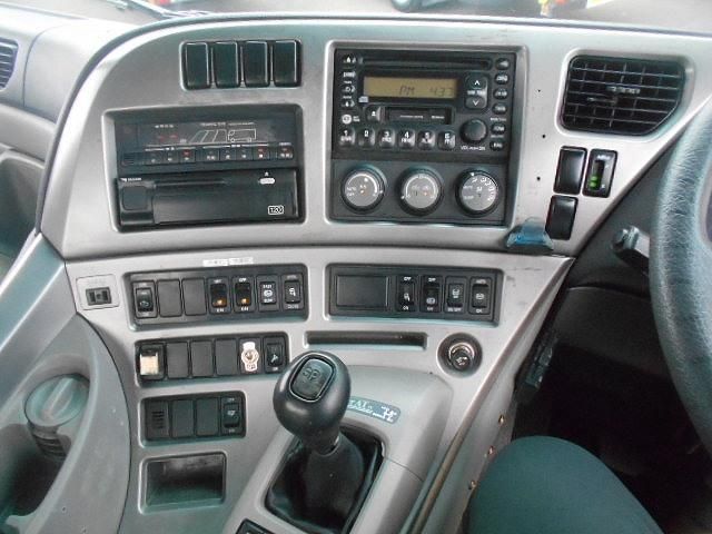 Nissan QUON 2006-06 7864750-12