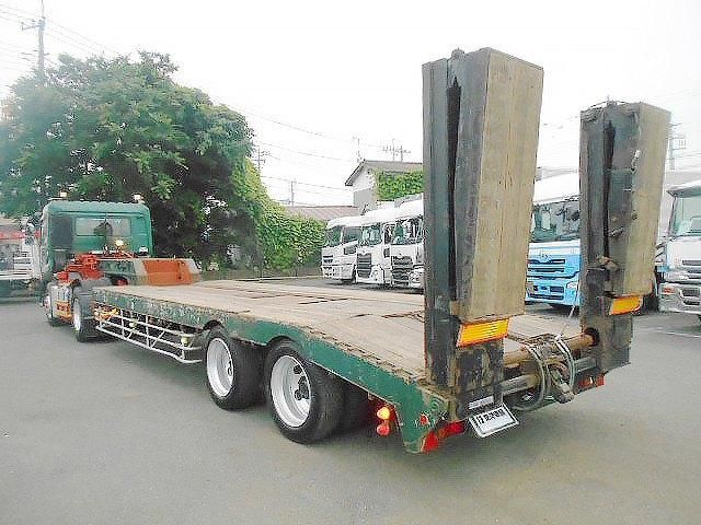 Nissan QUON 2006-06 7864750-3