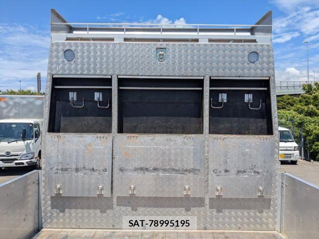 Nissan QUON 2019-04 7963389-19