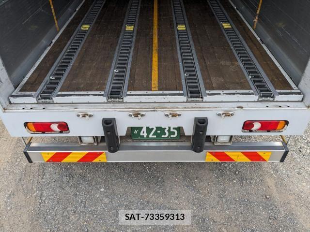 Nissan QUON 2019-06 7963390-20