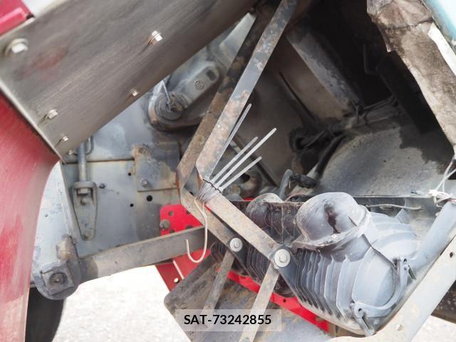 Nissan QUON 2013-06 7963401-27