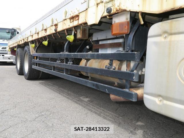 Nissan QUON 2016-12 7963391-10