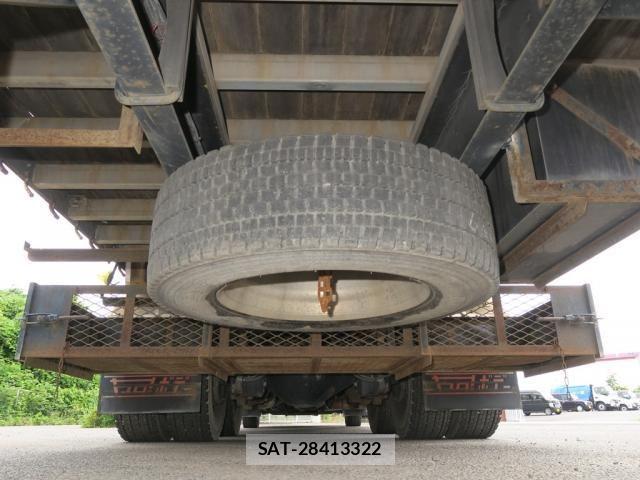 Nissan QUON 2016-12 7963391-15
