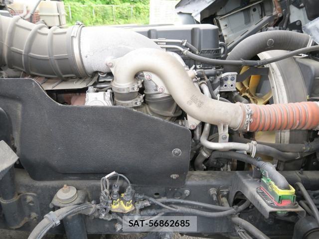 Nissan QUON 2018-08 7963400-17