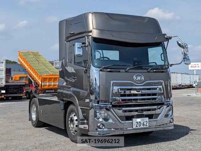 Nissan QUON 2024-10 7963388-1