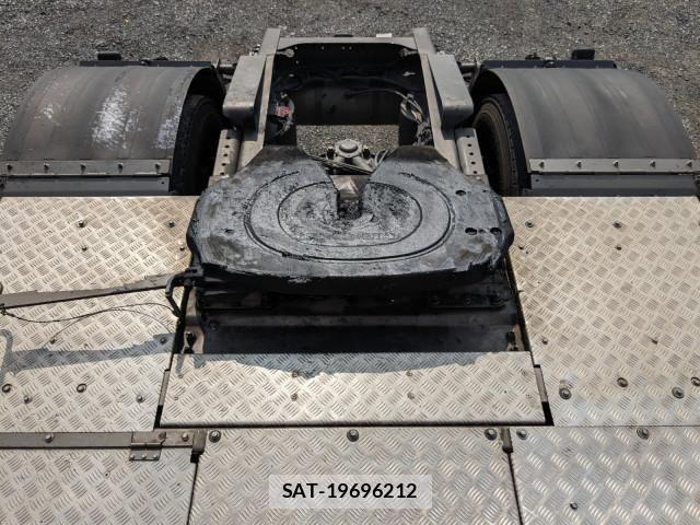 Nissan QUON 2024-10 7963388-21