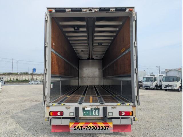 Nissan QUON 2019-07 7963393-9