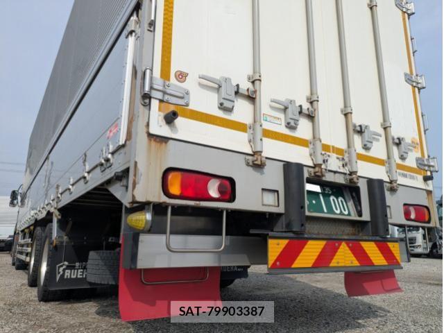 Nissan QUON 2019-07 7963393-5