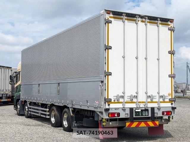 Nissan QUON 2019-06 7963392-2